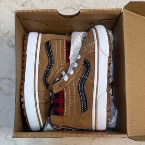Vans Sk8-Hi Zip Met Kids Plaid Browb and Black High-Top Sneakers Size 6